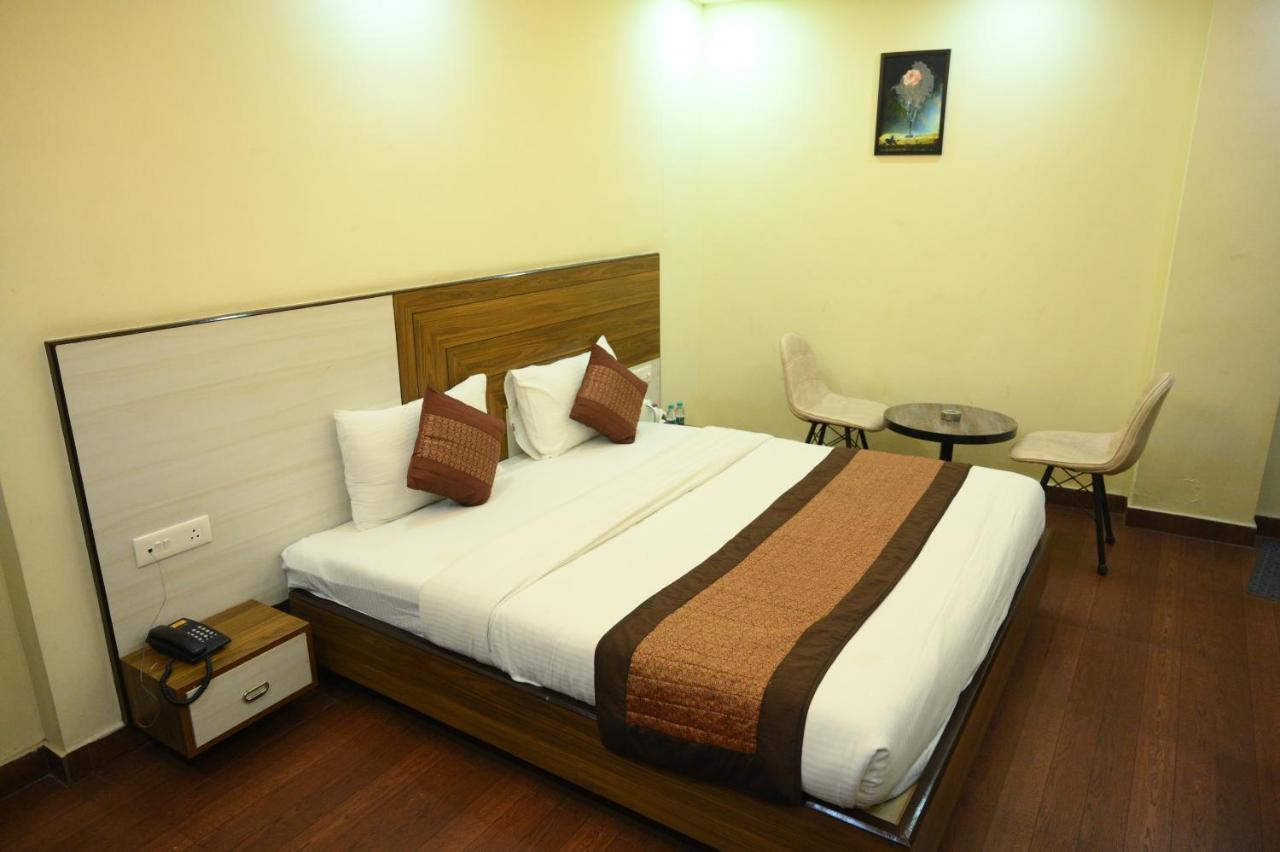 Hotel Grand Kailash,Kotdwāra 外观 照片